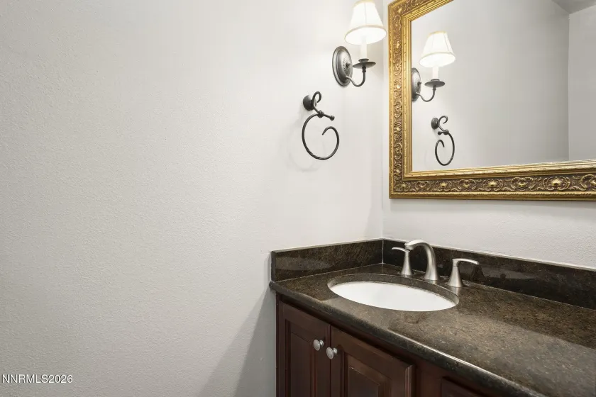 227 Smithridge, Reno, Nevada 89502, 2 Bedrooms Bedrooms, ,2 BathroomsBathrooms,Residential,Residential,Smithridge,260003757