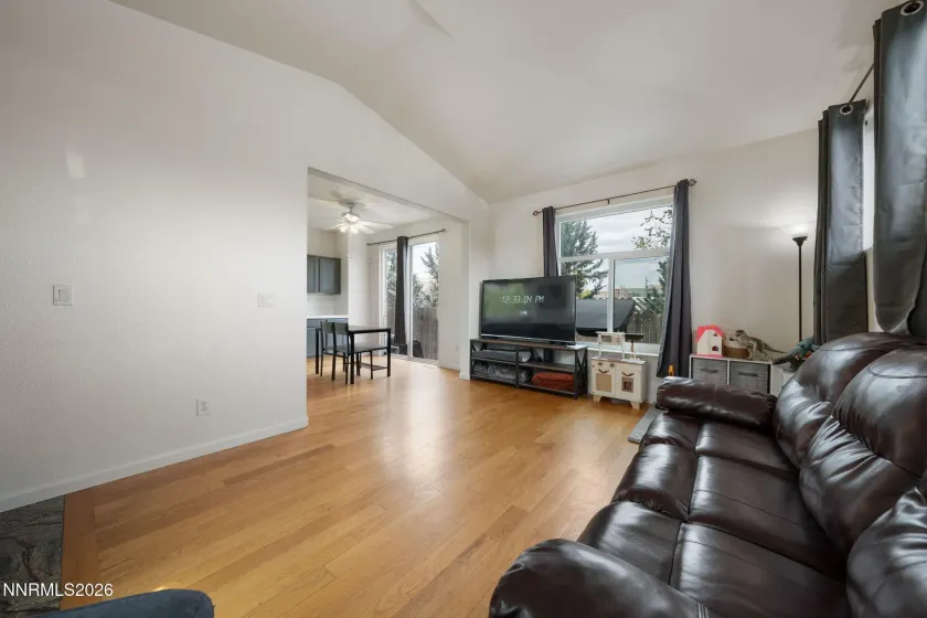 501 Warren, Reno, Nevada 89509, 2 Bedrooms Bedrooms, ,3 BathroomsBathrooms,Residential,Residential,Warren,260003758