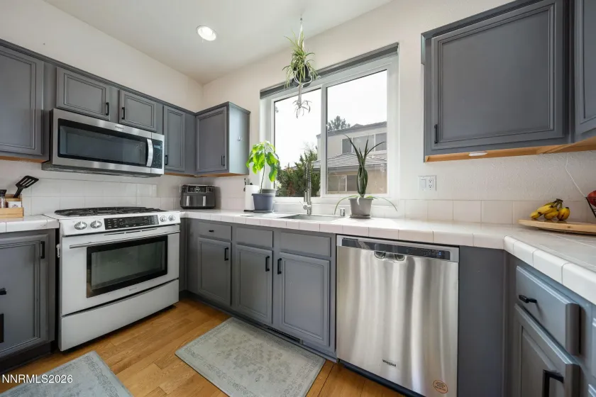 501 Warren, Reno, Nevada 89509, 2 Bedrooms Bedrooms, ,3 BathroomsBathrooms,Residential,Residential,Warren,260003758