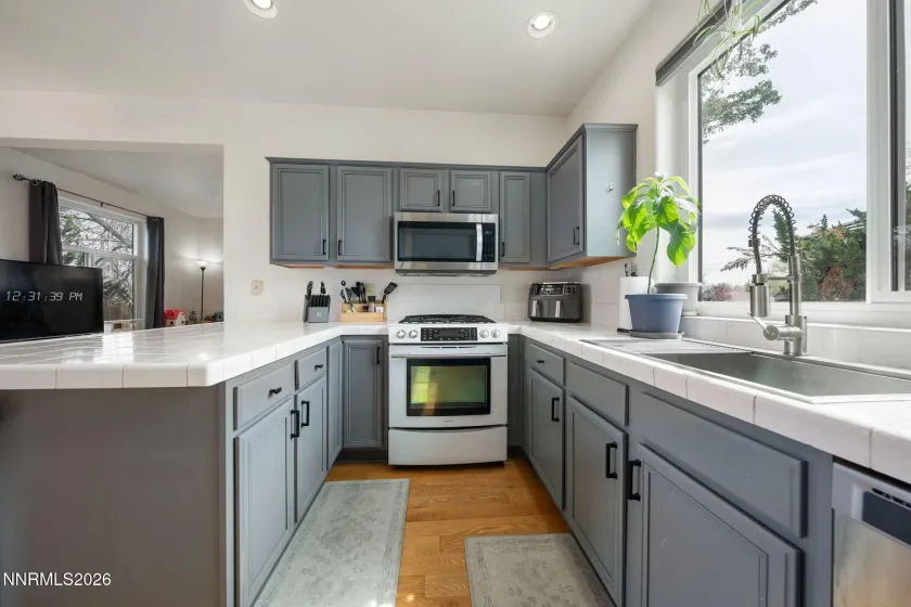 501 Warren, Reno, Nevada 89509, 2 Bedrooms Bedrooms, ,3 BathroomsBathrooms,Residential,Residential,Warren,260003758