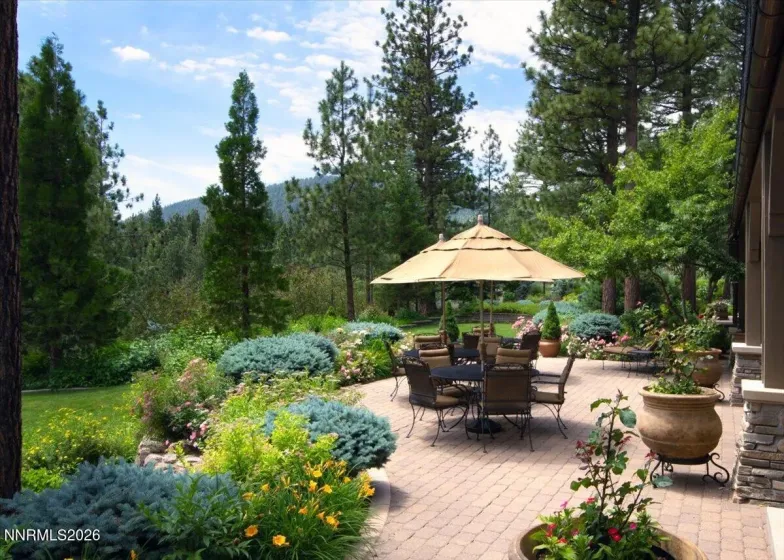 6025 Lake Geneva, Reno, Nevada 89511, 6 Bedrooms Bedrooms, ,6 BathroomsBathrooms,Residential,Residential,Lake Geneva,260003759