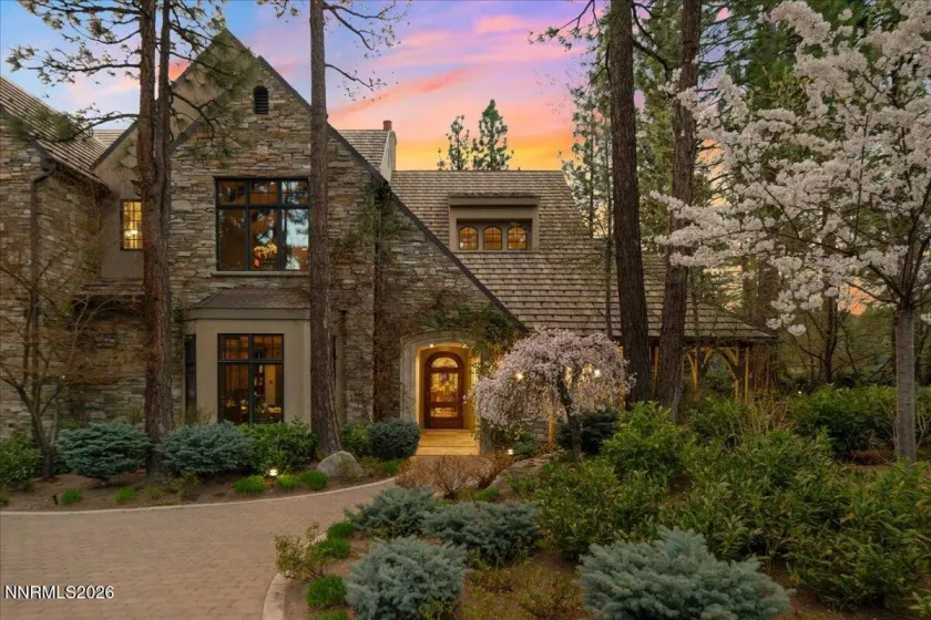 6025 Lake Geneva, Reno, Nevada 89511, 6 Bedrooms Bedrooms, ,6 BathroomsBathrooms,Residential,Residential,Lake Geneva,260003759