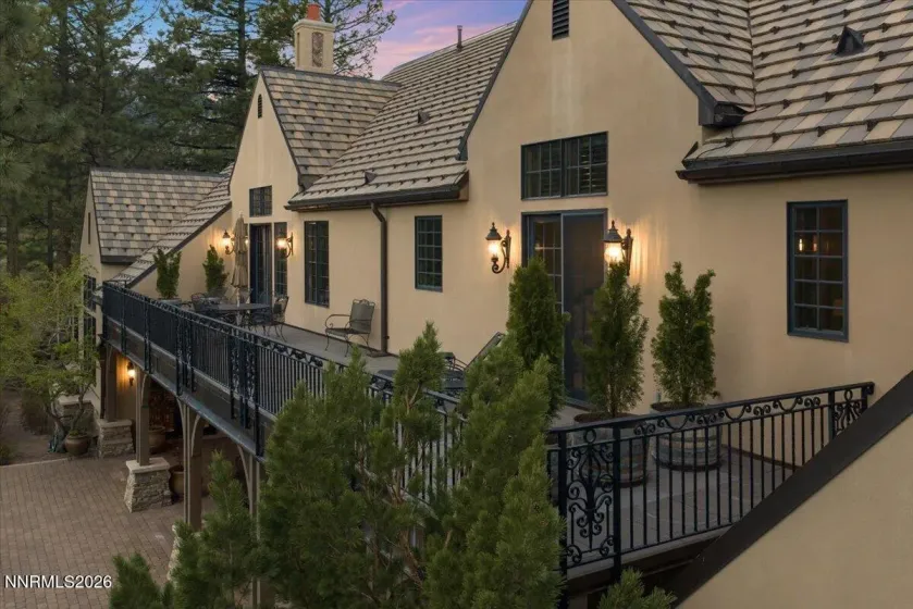 6025 Lake Geneva, Reno, Nevada 89511, 6 Bedrooms Bedrooms, ,6 BathroomsBathrooms,Residential,Residential,Lake Geneva,260003759