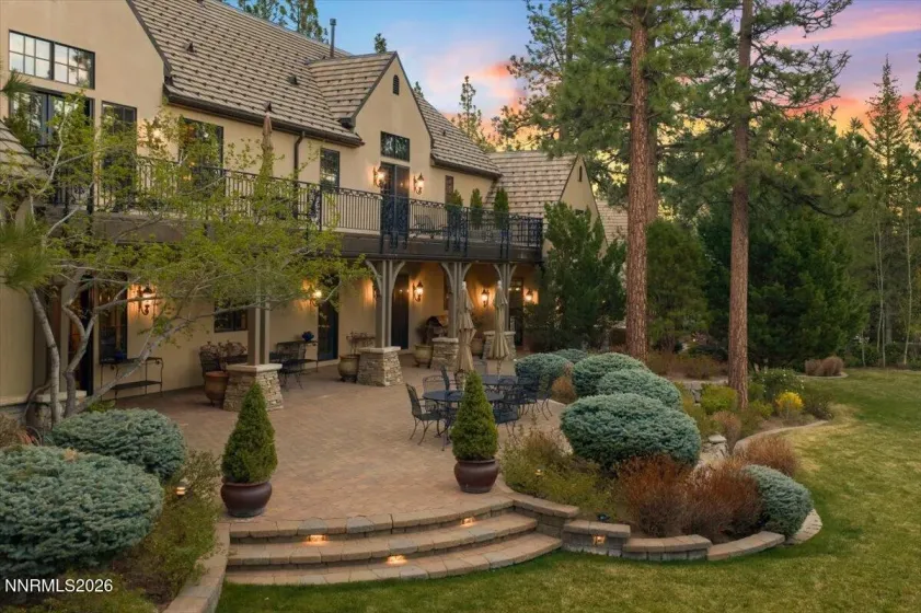 6025 Lake Geneva, Reno, Nevada 89511, 6 Bedrooms Bedrooms, ,6 BathroomsBathrooms,Residential,Residential,Lake Geneva,260003759