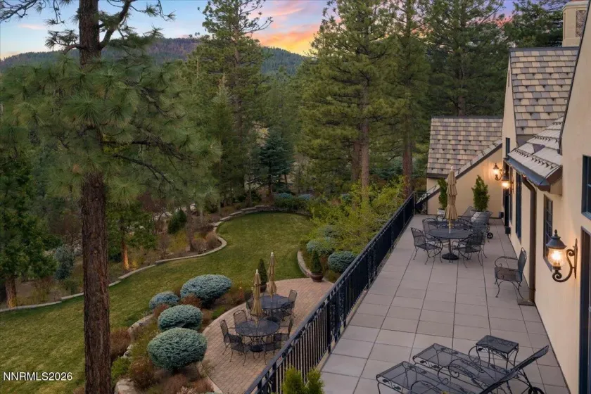 6025 Lake Geneva, Reno, Nevada 89511, 6 Bedrooms Bedrooms, ,6 BathroomsBathrooms,Residential,Residential,Lake Geneva,260003759