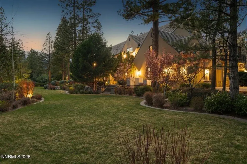 6025 Lake Geneva, Reno, Nevada 89511, 6 Bedrooms Bedrooms, ,6 BathroomsBathrooms,Residential,Residential,Lake Geneva,260003759