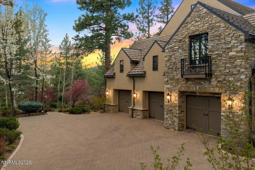 6025 Lake Geneva, Reno, Nevada 89511, 6 Bedrooms Bedrooms, ,6 BathroomsBathrooms,Residential,Residential,Lake Geneva,0,260003759