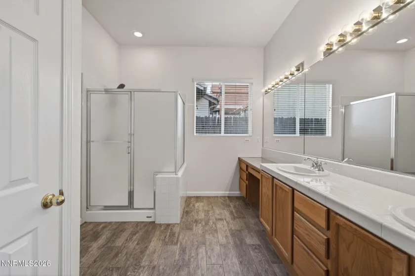 10235 Grizzly Hill, Reno, Nevada 89521, 3 Bedrooms Bedrooms, ,2 BathroomsBathrooms,Residential,Residential,Grizzly Hill,260003762