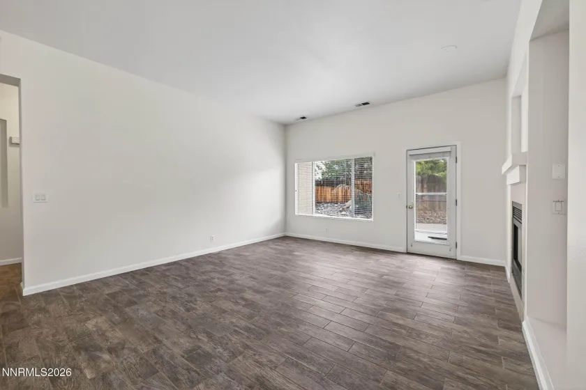 10235 Grizzly Hill, Reno, Nevada 89521, 3 Bedrooms Bedrooms, ,2 BathroomsBathrooms,Residential,Residential,Grizzly Hill,260003762