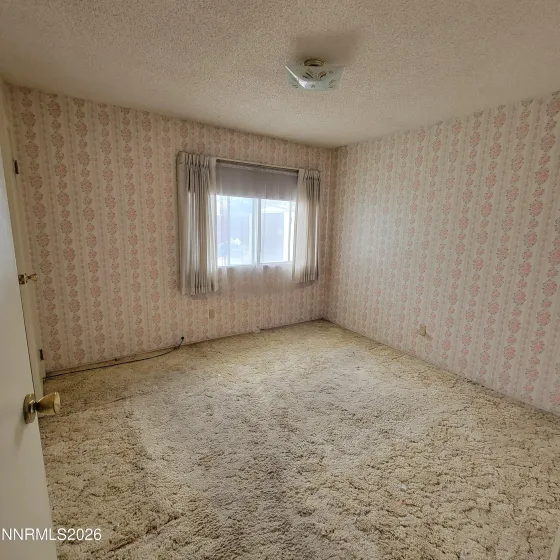 612 F, Hawthorne, Nevada 89415, ,2 BathroomsBathrooms,Residential,Residential,F,260003765