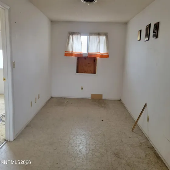 612 F, Hawthorne, Nevada 89415, ,2 BathroomsBathrooms,Residential,Residential,F,260003765