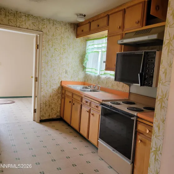 612 F, Hawthorne, Nevada 89415, ,2 BathroomsBathrooms,Residential,Residential,F,260003765