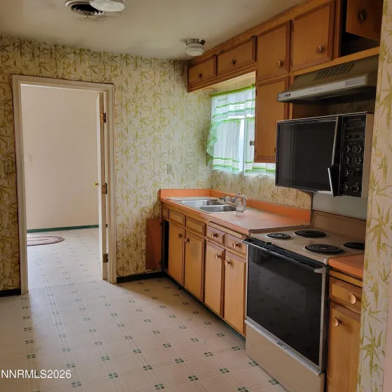 612 F, Hawthorne, Nevada 89415, ,2 BathroomsBathrooms,Residential,Residential,F,260003765