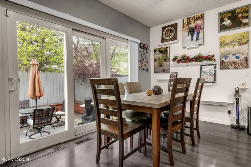 4336 Leeward, Reno, Nevada 89502, 2 Bedrooms Bedrooms, ,3 BathroomsBathrooms,Residential,Residential,Leeward,260003773