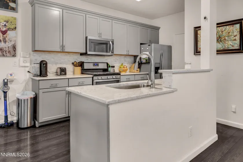 4336 Leeward, Reno, Nevada 89502, 2 Bedrooms Bedrooms, ,3 BathroomsBathrooms,Residential,Residential,Leeward,260003773