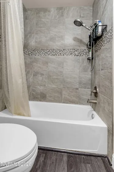 4336 Leeward, Reno, Nevada 89502, 2 Bedrooms Bedrooms, ,3 BathroomsBathrooms,Residential,Residential,Leeward,260003773