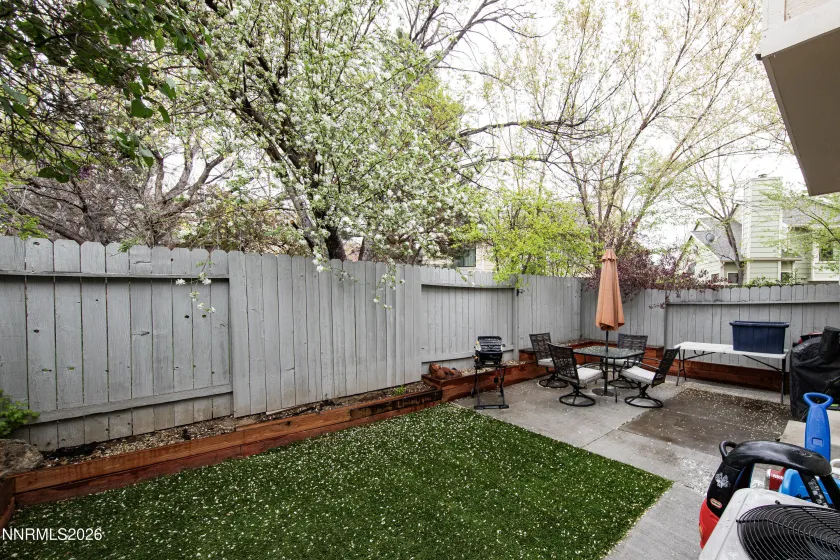 4336 Leeward, Reno, Nevada 89502, 2 Bedrooms Bedrooms, ,3 BathroomsBathrooms,Residential,Residential,Leeward,260003773