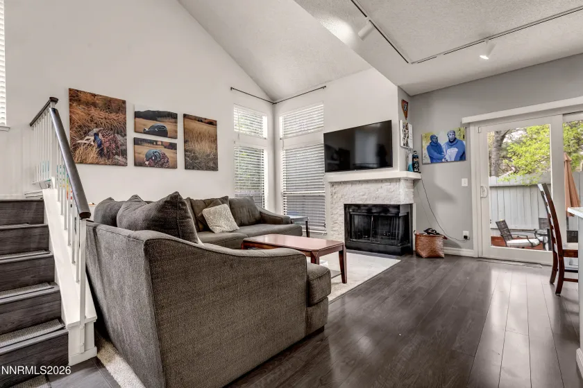 4336 Leeward, Reno, Nevada 89502, 2 Bedrooms Bedrooms, ,3 BathroomsBathrooms,Residential,Residential,Leeward,260003773