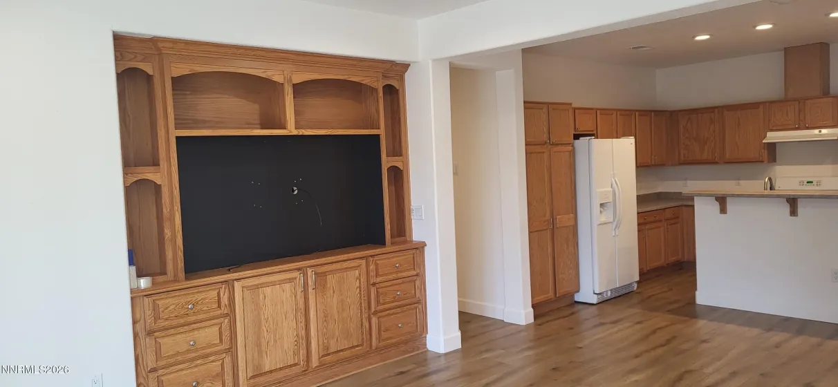 101 South End, Dayton, Nevada 89403, 3 Bedrooms Bedrooms, ,2 BathroomsBathrooms,Residential,Residential,South End,260003775