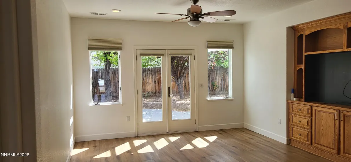 101 South End, Dayton, Nevada 89403, 3 Bedrooms Bedrooms, ,2 BathroomsBathrooms,Residential,Residential,South End,260003775