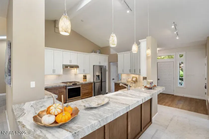 2522 Lake Ridge Shores, Reno, Nevada 89519, 3 Bedrooms Bedrooms, ,3 BathroomsBathrooms,Residential,Residential,Lake Ridge Shores,250057924