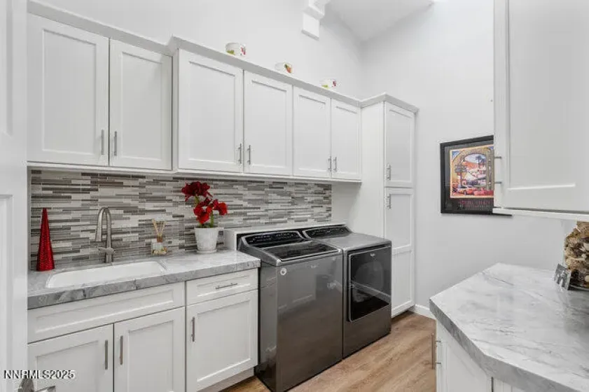 2522 Lake Ridge Shores, Reno, Nevada 89519, 3 Bedrooms Bedrooms, ,3 BathroomsBathrooms,Residential,Residential,Lake Ridge Shores,250057924