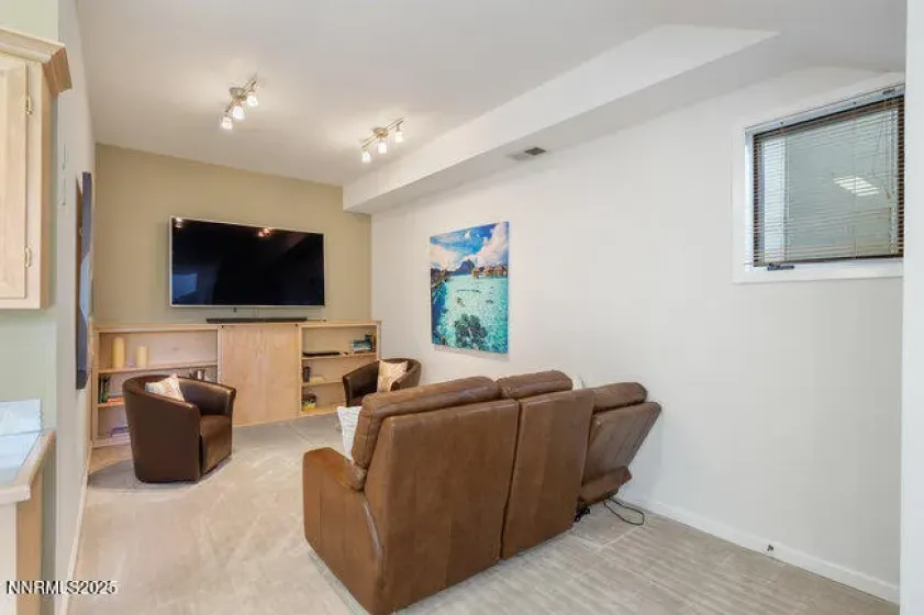 2522 Lake Ridge Shores, Reno, Nevada 89519, 3 Bedrooms Bedrooms, ,3 BathroomsBathrooms,Residential,Residential,Lake Ridge Shores,250057924