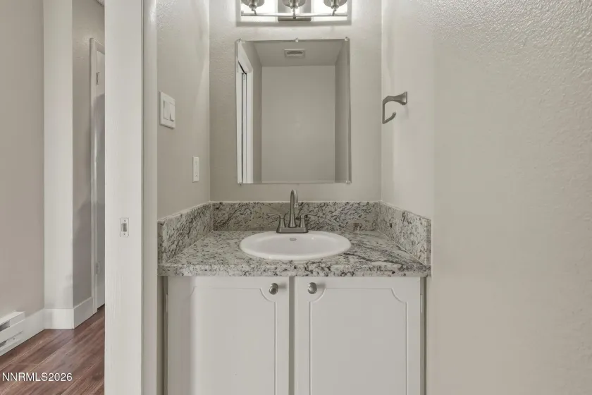 585 Smithridge, Reno, Nevada 89502, 2 Bedrooms Bedrooms, ,2 BathroomsBathrooms,Residential,Residential,Smithridge,260003779