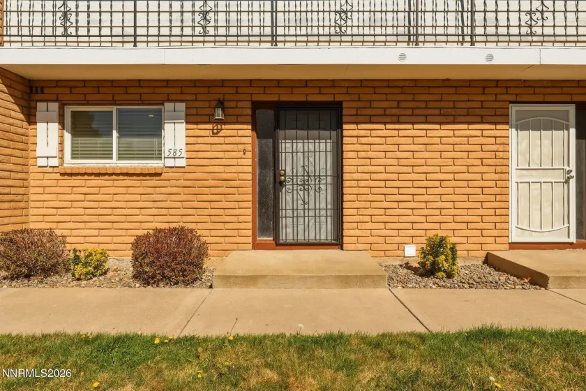 585 Smithridge, Reno, Nevada 89502, 2 Bedrooms Bedrooms, ,2 BathroomsBathrooms,Residential,Residential,Smithridge,260003779