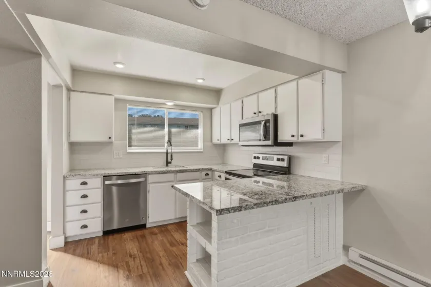 585 Smithridge, Reno, Nevada 89502, 2 Bedrooms Bedrooms, ,2 BathroomsBathrooms,Residential,Residential,Smithridge,260003779