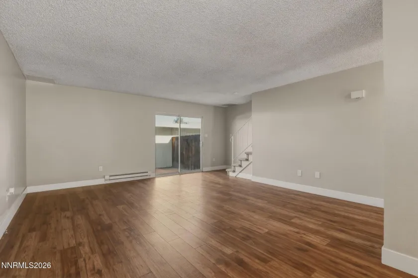 585 Smithridge, Reno, Nevada 89502, 2 Bedrooms Bedrooms, ,2 BathroomsBathrooms,Residential,Residential,Smithridge,260003779