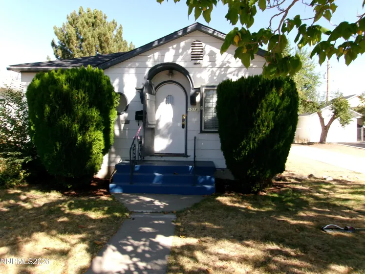 1018 E, Sparks, Nevada 89431, 4 Bedrooms Bedrooms, ,3 BathroomsBathrooms,Residential Income,Residential,E,260003782