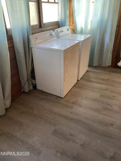 1018 E, Sparks, Nevada 89431, 4 Bedrooms Bedrooms, ,3 BathroomsBathrooms,Residential Income,Residential,E,260003782