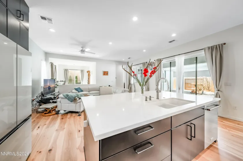 2402 Iron Square, Reno, Nevada 89521, 2 Bedrooms Bedrooms, ,2 BathroomsBathrooms,Residential,Residential,Iron Square,260003783