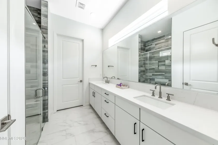 2402 Iron Square, Reno, Nevada 89521, 2 Bedrooms Bedrooms, ,2 BathroomsBathrooms,Residential,Residential,Iron Square,260003783