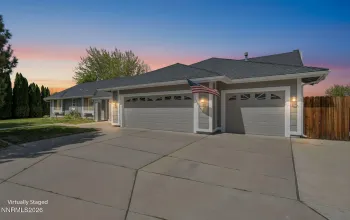 25 Desert Peak, Sparks, Nevada 89441, 3 Bedrooms Bedrooms, ,2 BathroomsBathrooms,Residential,Residential,Desert Peak,260003784