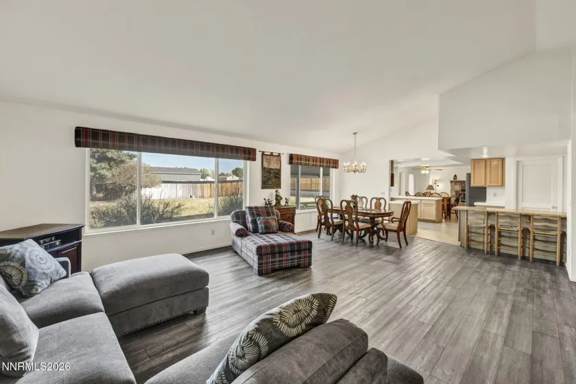 25 Desert Peak, Sparks, Nevada 89441, 3 Bedrooms Bedrooms, ,2 BathroomsBathrooms,Residential,Residential,Desert Peak,260003784