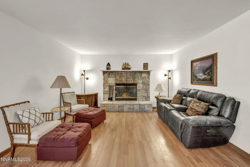 25 Desert Peak, Sparks, Nevada 89441, 3 Bedrooms Bedrooms, ,2 BathroomsBathrooms,Residential,Residential,Desert Peak,260003784