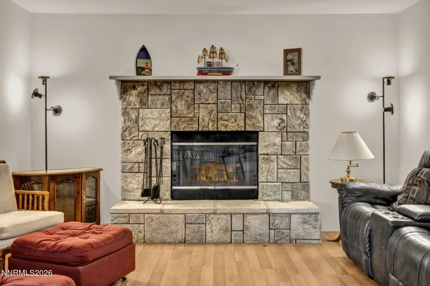 25 Desert Peak, Sparks, Nevada 89441, 3 Bedrooms Bedrooms, ,2 BathroomsBathrooms,Residential,Residential,Desert Peak,260003784