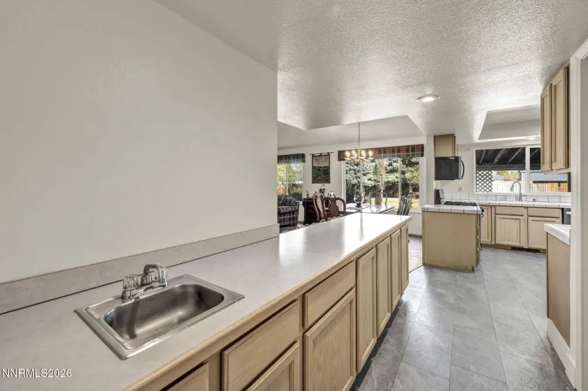 25 Desert Peak, Sparks, Nevada 89441, 3 Bedrooms Bedrooms, ,2 BathroomsBathrooms,Residential,Residential,Desert Peak,260003784