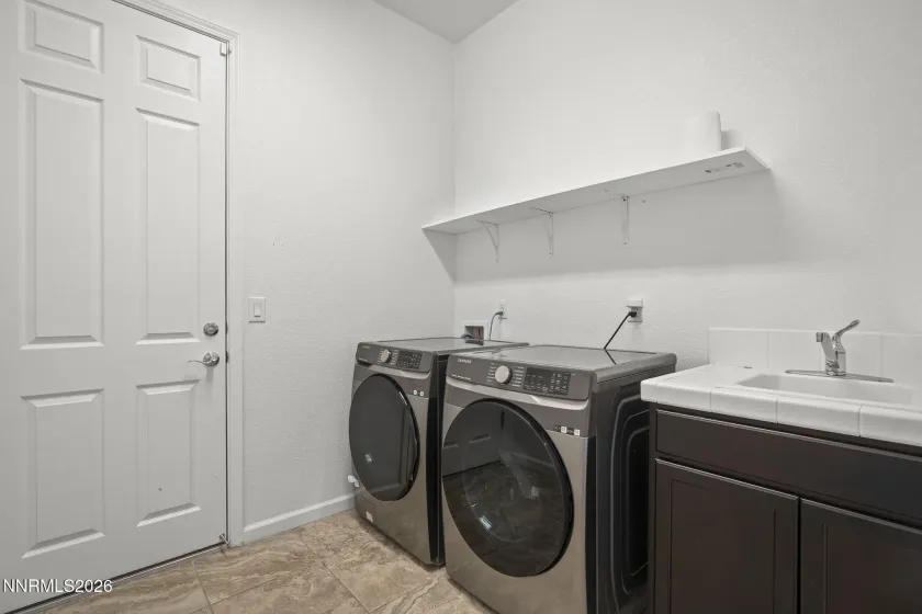 10080 Ellis Pk, Reno, Nevada 89521, 3 Bedrooms Bedrooms, ,3 BathroomsBathrooms,Residential,Residential,Ellis Pk,260003785