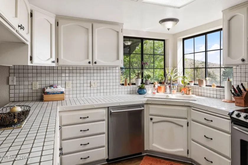 3834 Westwood, Carson City, Nevada 89703, 4 Bedrooms Bedrooms, ,2 BathroomsBathrooms,Residential,Residential,Westwood,260003786