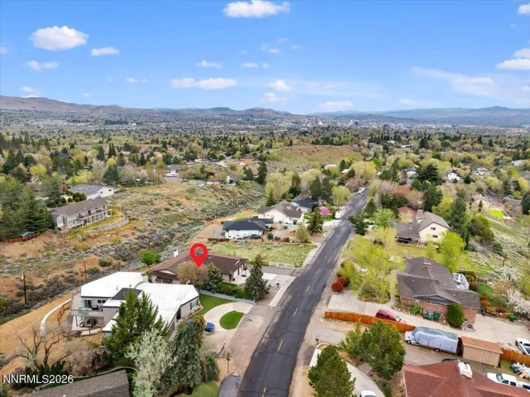 2975 Markridge, Reno, Nevada 89509, 5 Bedrooms Bedrooms, ,3 BathroomsBathrooms,Residential,Residential,Markridge,260003792