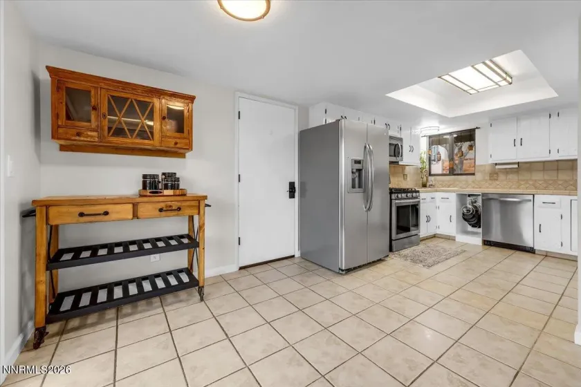 2975 Markridge, Reno, Nevada 89509, 5 Bedrooms Bedrooms, ,3 BathroomsBathrooms,Residential,Residential,Markridge,260003792