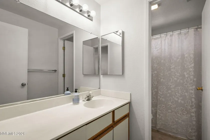 3055 Cottage, Sparks, Nevada 89434, 4 Bedrooms Bedrooms, ,4 BathroomsBathrooms,Residential,Residential,Cottage,260003793