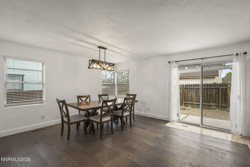 3055 Cottage, Sparks, Nevada 89434, 4 Bedrooms Bedrooms, ,4 BathroomsBathrooms,Residential,Residential,Cottage,260003793