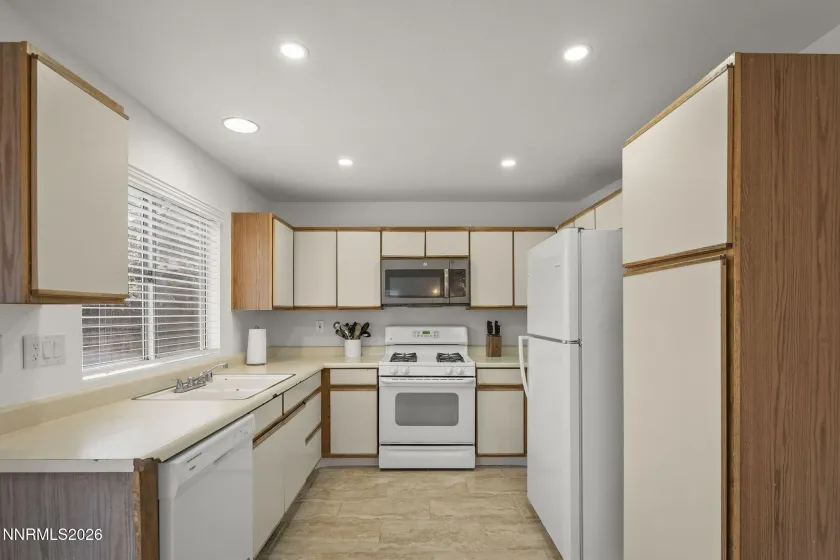 3055 Cottage, Sparks, Nevada 89434, 4 Bedrooms Bedrooms, ,4 BathroomsBathrooms,Residential,Residential,Cottage,260003793