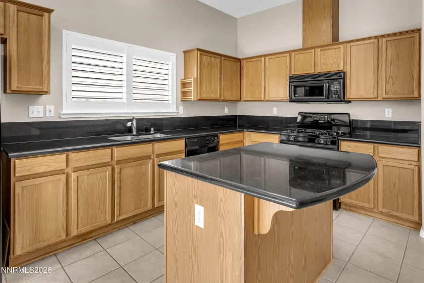 9692 Northrup, Reno, Nevada 89521, 3 Bedrooms Bedrooms, ,2 BathroomsBathrooms,Residential,Residential,Northrup,260003796