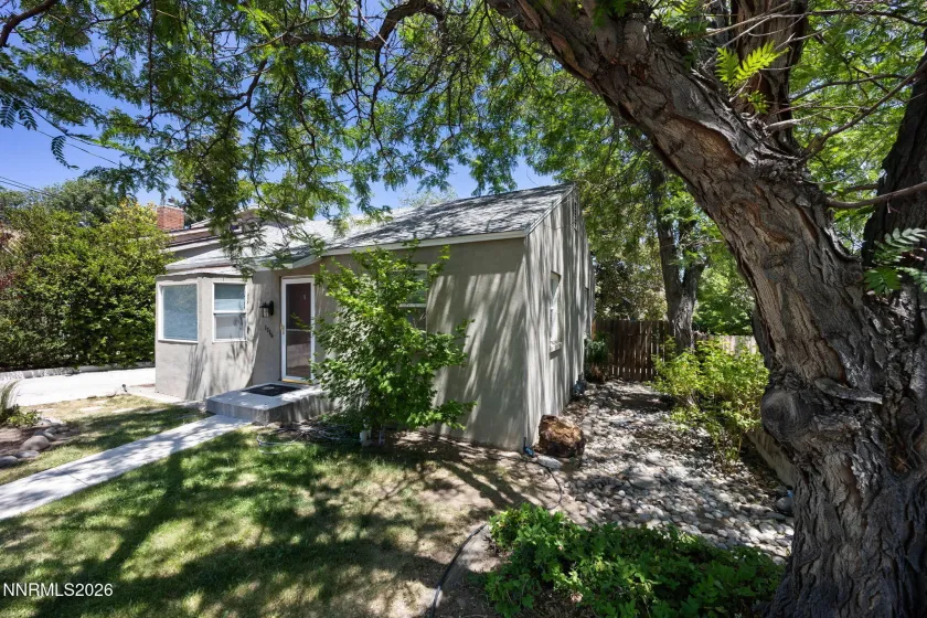 1350 Ridgeway, Reno, Nevada 89503, ,Residential Income,Residential,Ridgeway,260003802