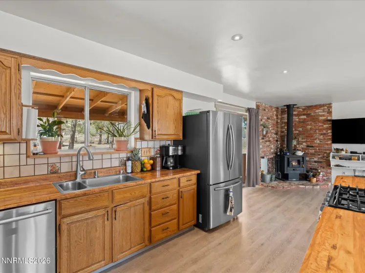 21 Van Fleet, Yerington, Nevada 89447, 3 Bedrooms Bedrooms, ,2 BathroomsBathrooms,Residential,Residential,Van Fleet,260003803